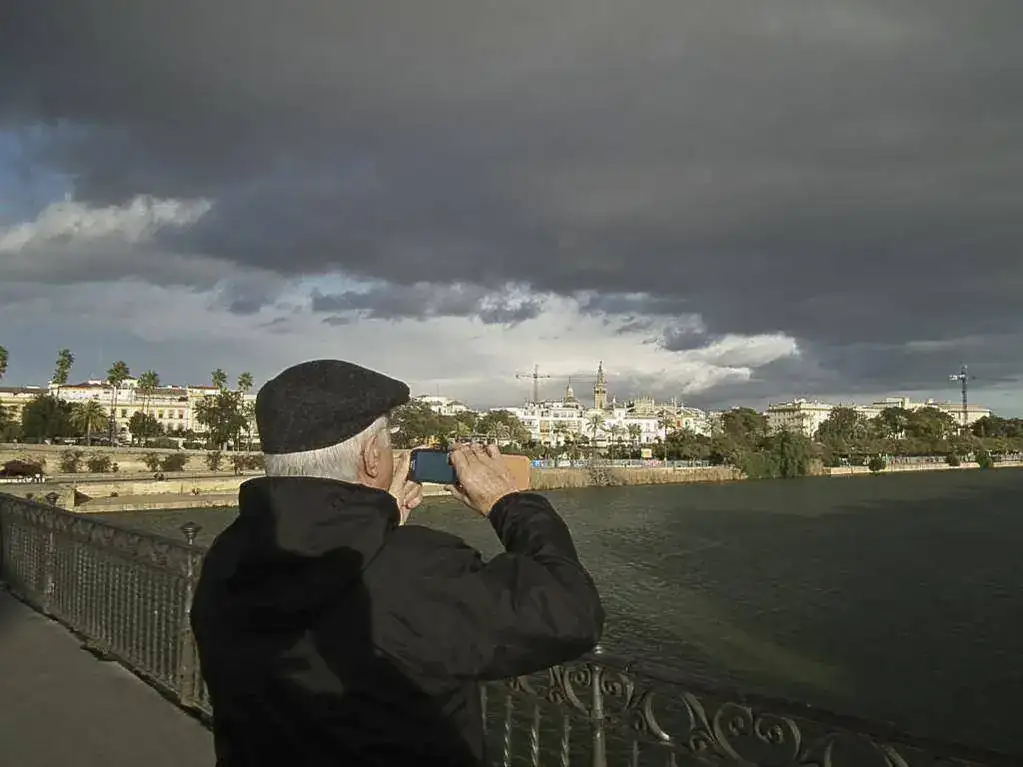 Puente Triana.webp
