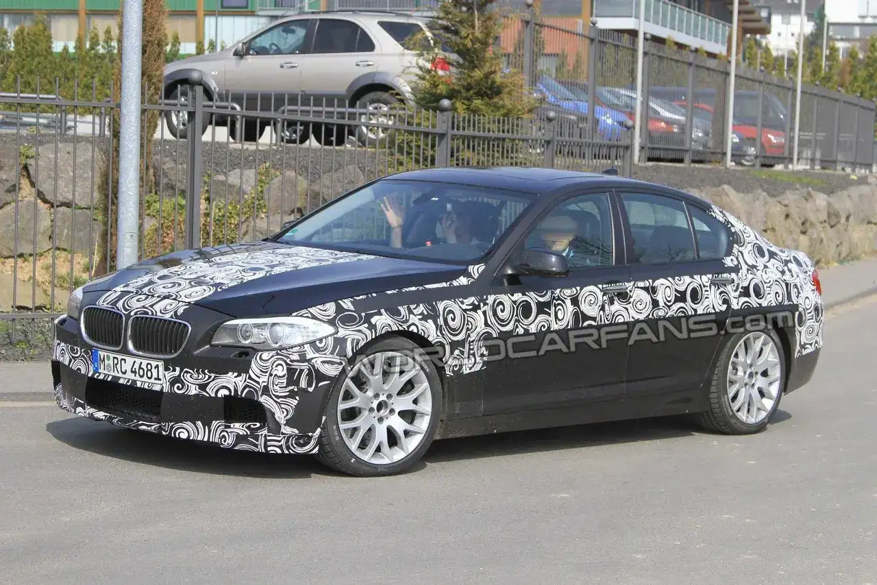 pyshot-encore-la-BMW-M5-F10-moins-maquillee-177629.webp