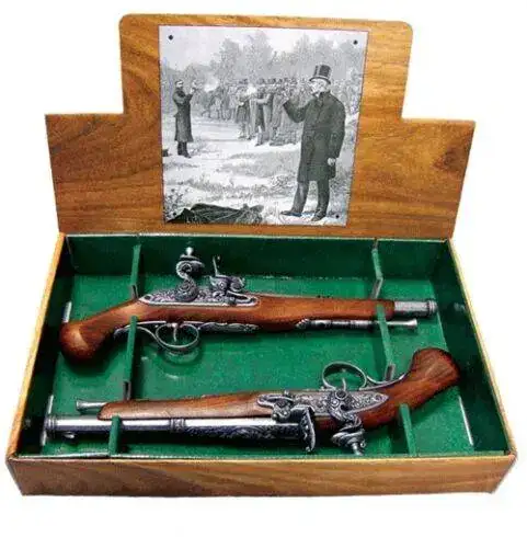 RÉPLICA-DECORATIVA-SET-2-PISTOLAS-DE-DUELO-DE-PERCUSIÓN-SIGLO-XVIII-481x490-custom.webp