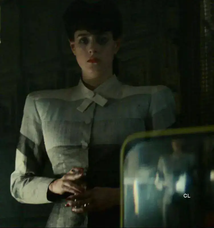 Rachael-descubre-que-es-una-replicante-00.webp