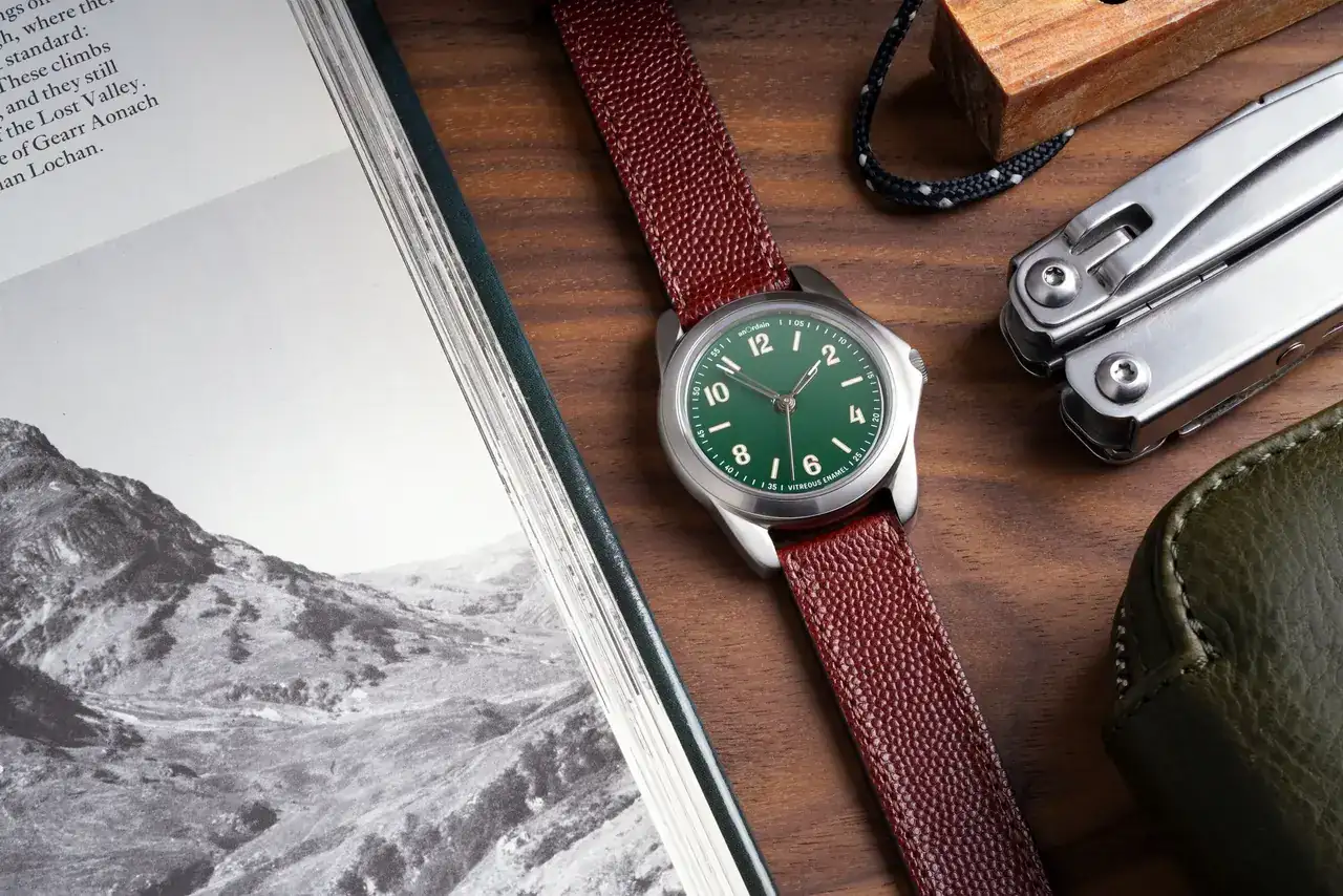 Racing-green-props-glass-update_2000x.webp