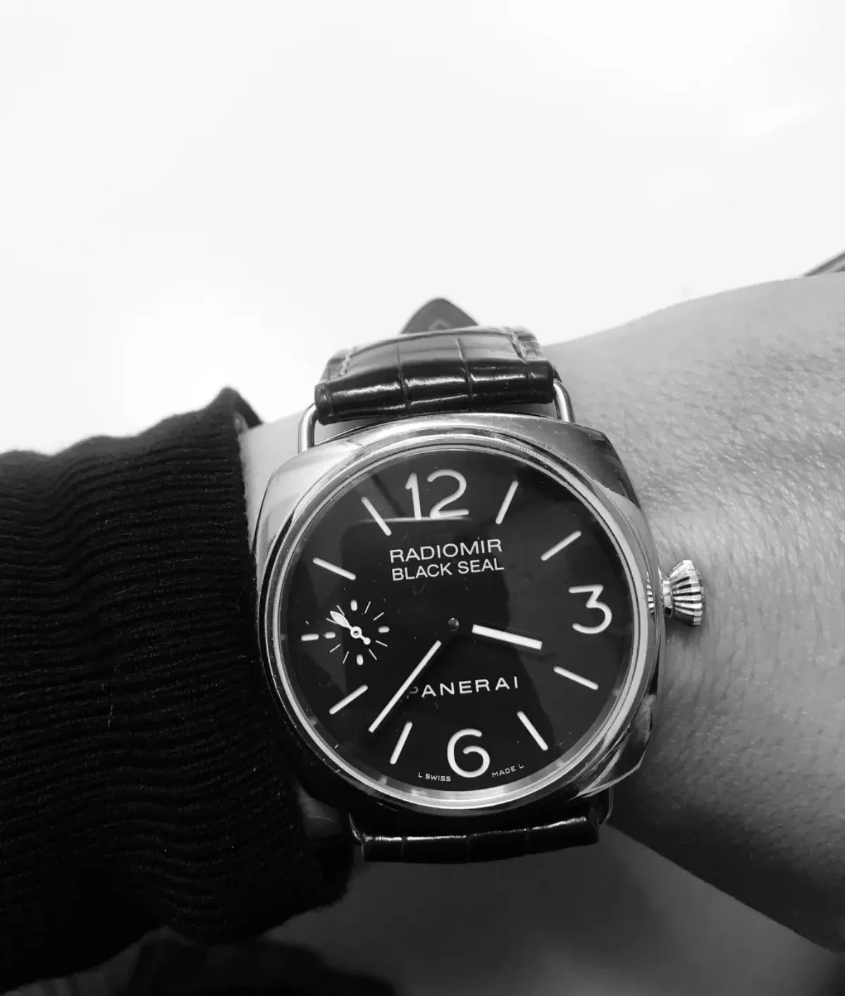 Radiomir Black Seal.webp