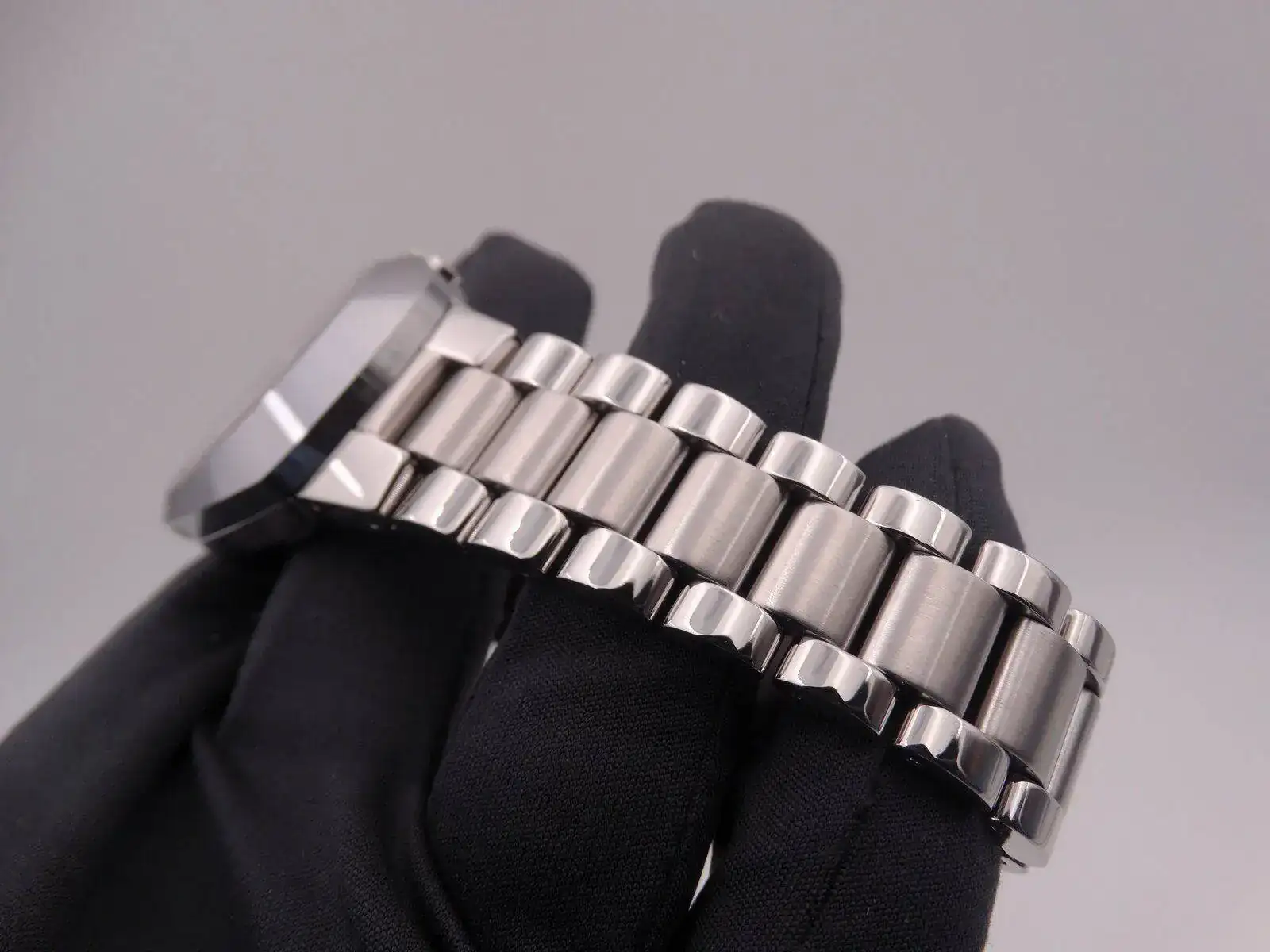 rado chronograph quartz 9429.webp