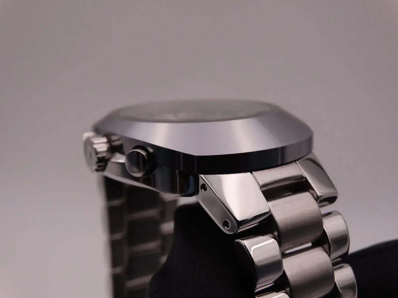 rado chronograph quartz 9436.webp