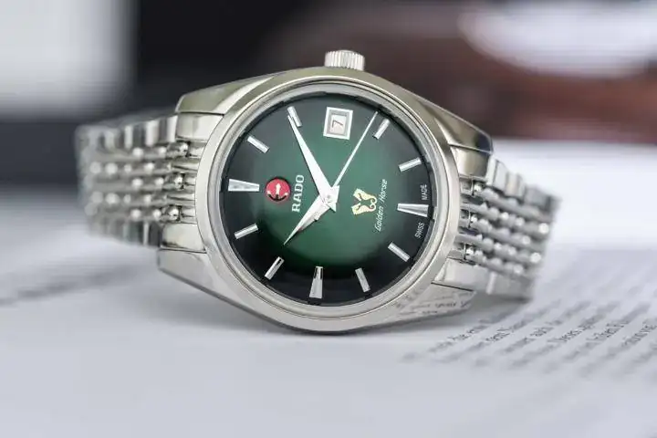 Rado-Golden-Horse-1957-Limited-Editions-hands-on-8-720x480.webp