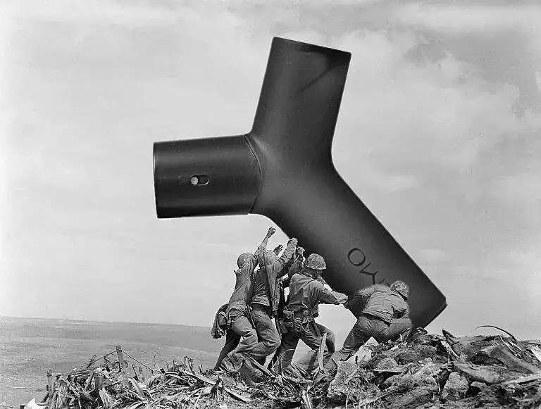 Raising_the_Flag_on_Iwo_Jima,_larger_-_edit1_40.webp