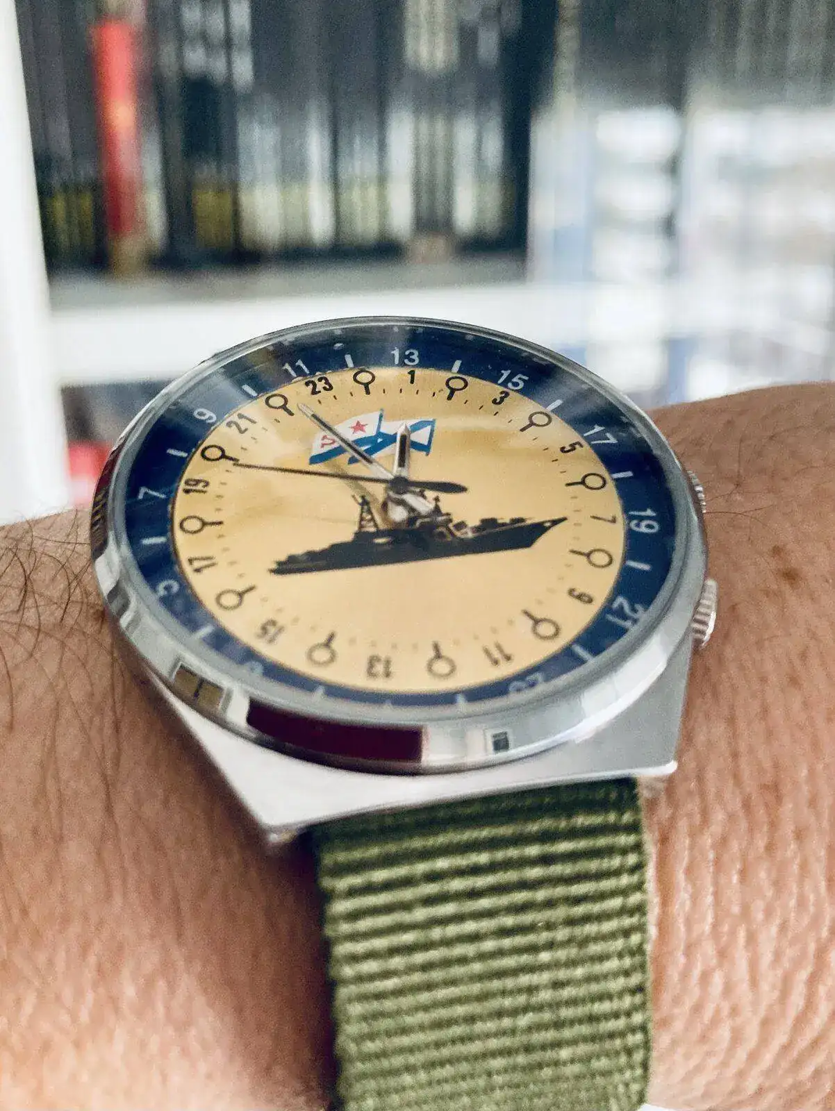 RAKETA 24 h. Warship 1982_2.jpg