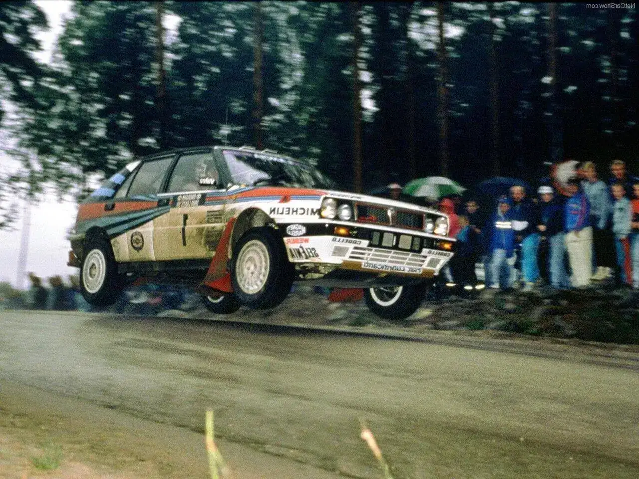 rally-lancia-delta-integrale-wallpaper.webp