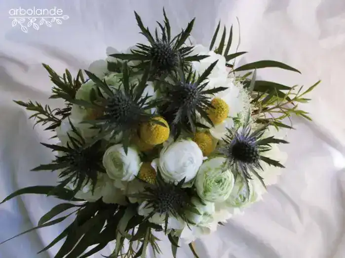 Ramo_ranunculos_craspedias_hortensia_arbolande_201302.webp