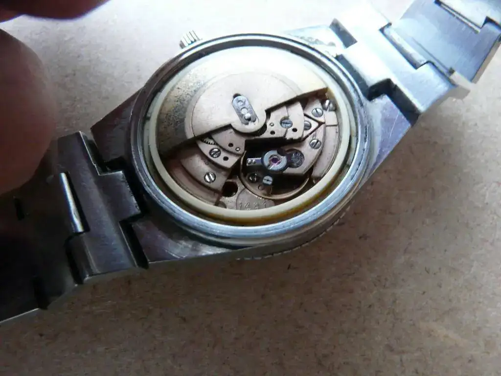 Rare-omega-geneve-diver-ref-1660124-cal-1481-_57.webp