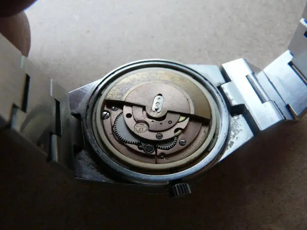 Rare-omega-geneve-diver-ref-1660124-cal-1481-_57_3.webp