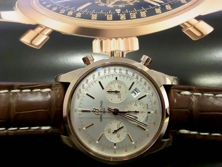 RB015212G178_breitling_transocean_chronolog_01.webp