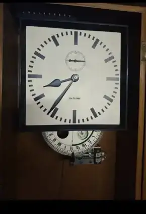 Reloj-01.webp