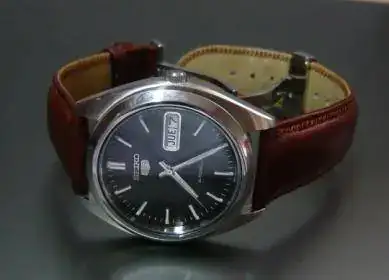 reloj 1.webp