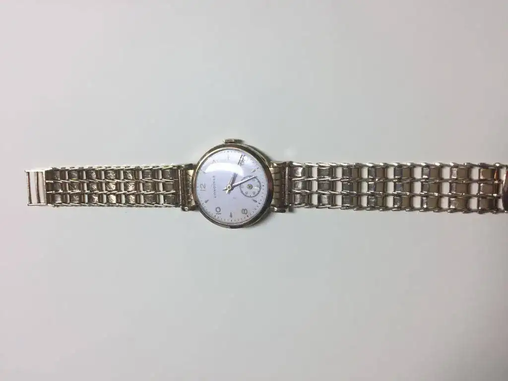 Reloj 1.webp