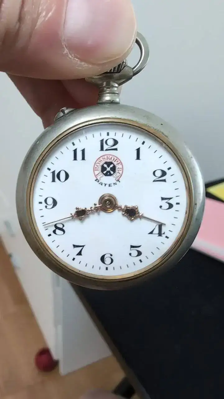 reloj 2.webp