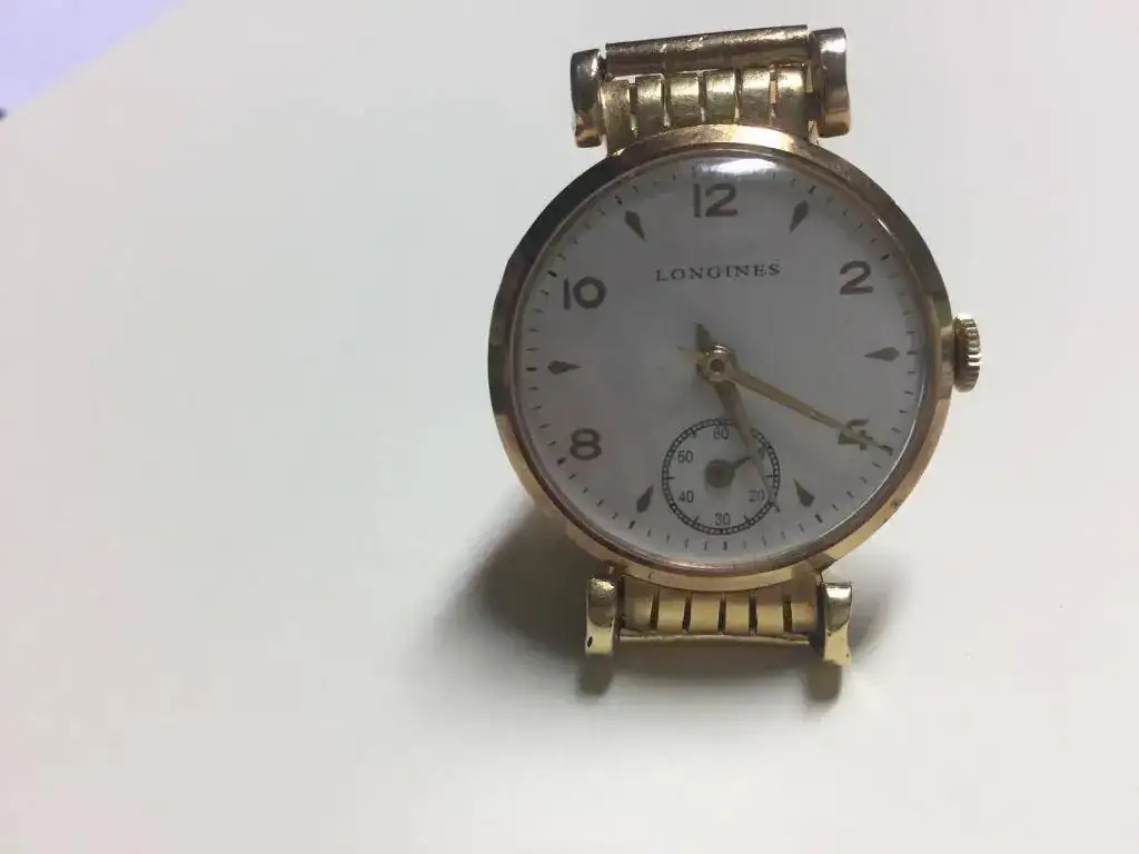Reloj 2.webp