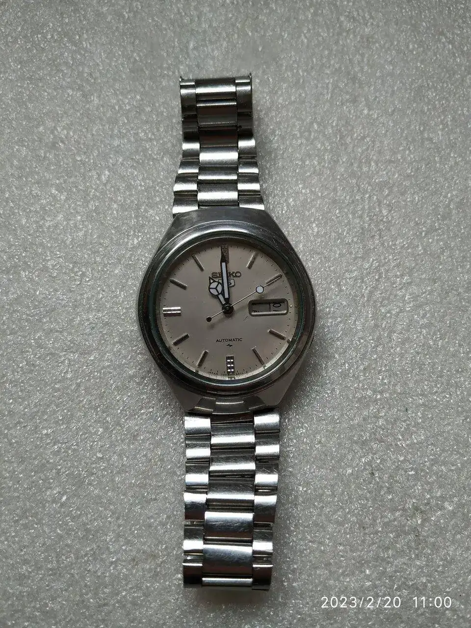 reloj-7009.webp