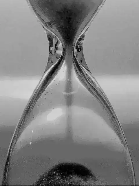 reloj+arena.webp