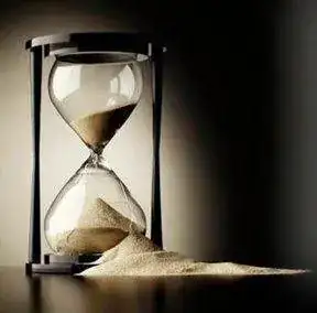 reloj+de+arena+roto.webp