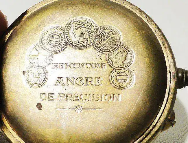 Reloj de bolsillo suizo marca Censura. Guardapolvo.webp