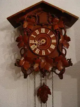 reloj-de-cuco-original-suizo-18048.webp