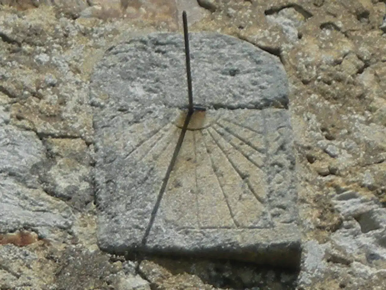 reloj de sol.JPG.webp