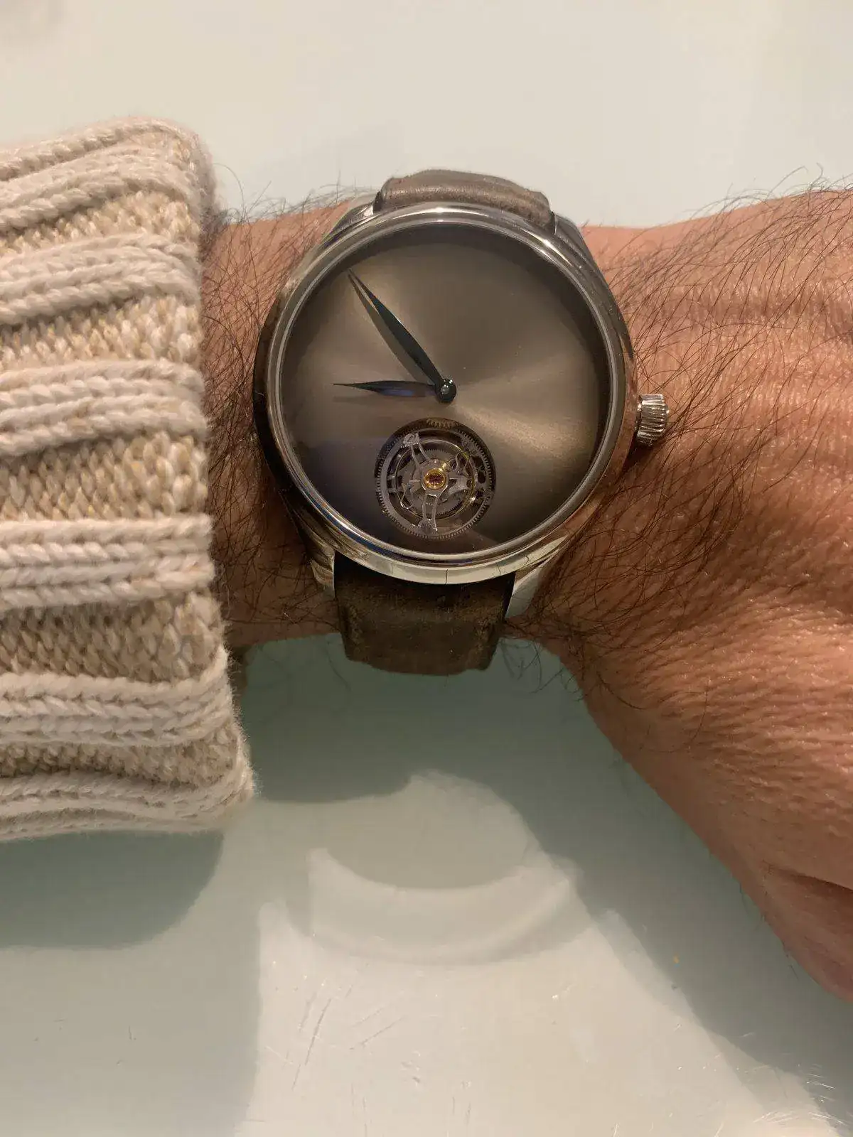 Reloj H Moser Tourbillon.jpg