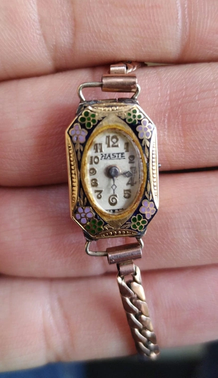 RELOJ HASTE BAJA.webp