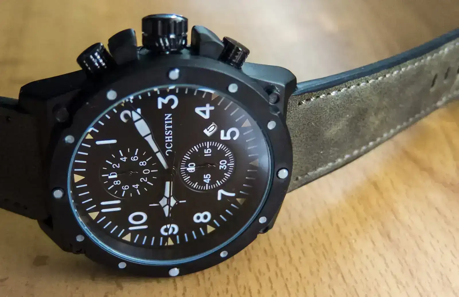 Reloj Ochstin militar.webp