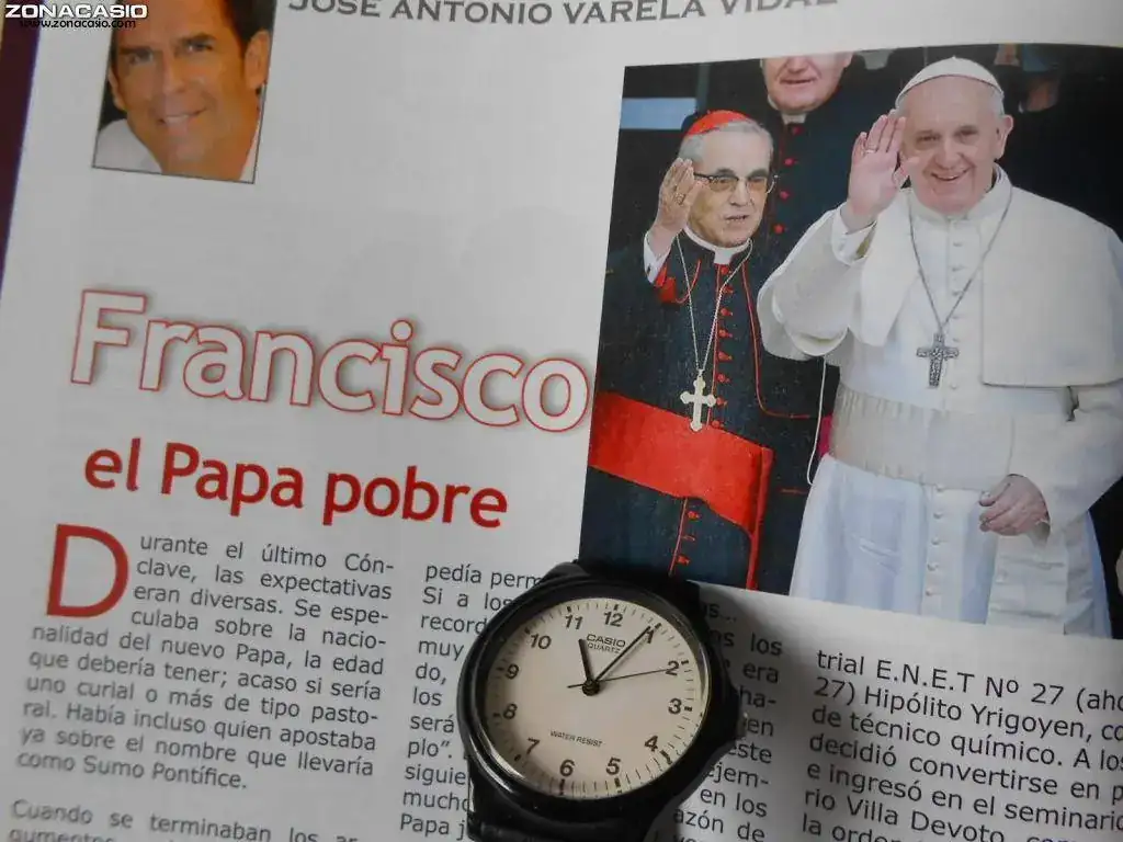 reloj-papa-goan-2013-06.webp