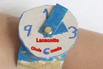reloj-pulsera-carton.jpg
