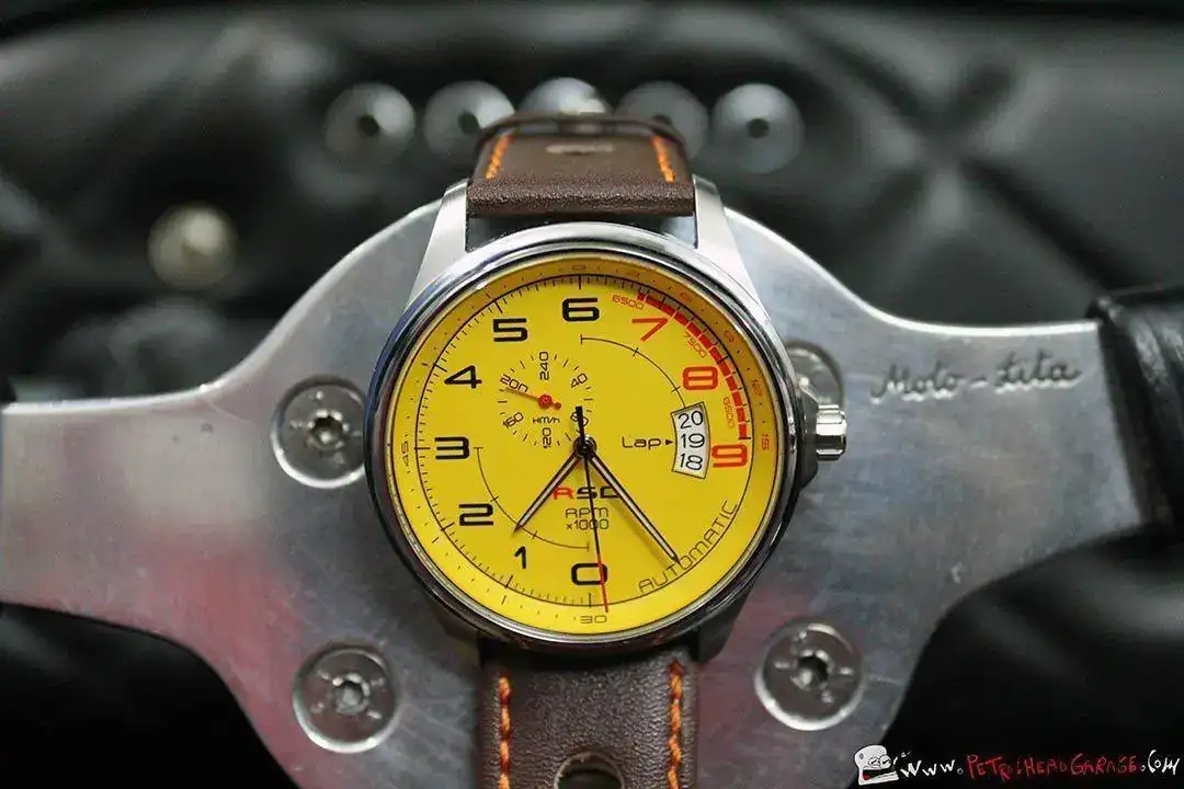 Reloj-RSC-Spaniard-Watches-Petrolheadgarage-5.webp
