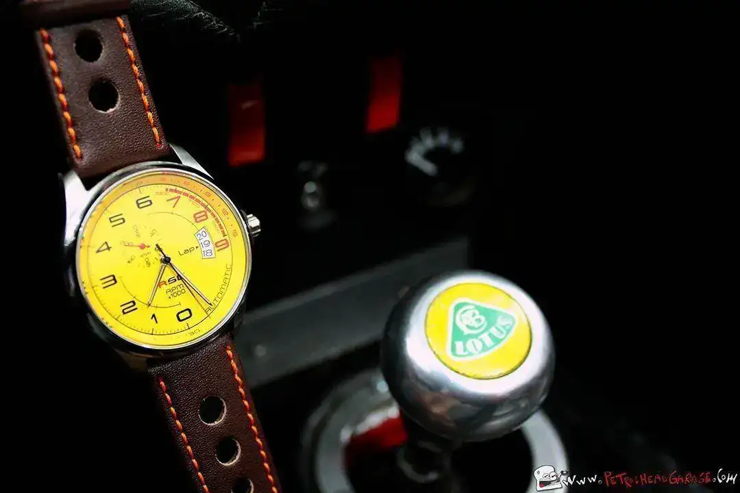 Reloj-RSC-Spaniard-Watches-Petrolheadgarage-6.webp