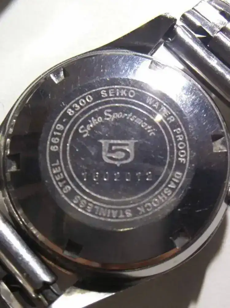 reloj-seiko-sportsmatic-dia-shock-6619-8300-21-jew-reb19-D_NQ_NP_897804-MLA32127274100_092019...webp