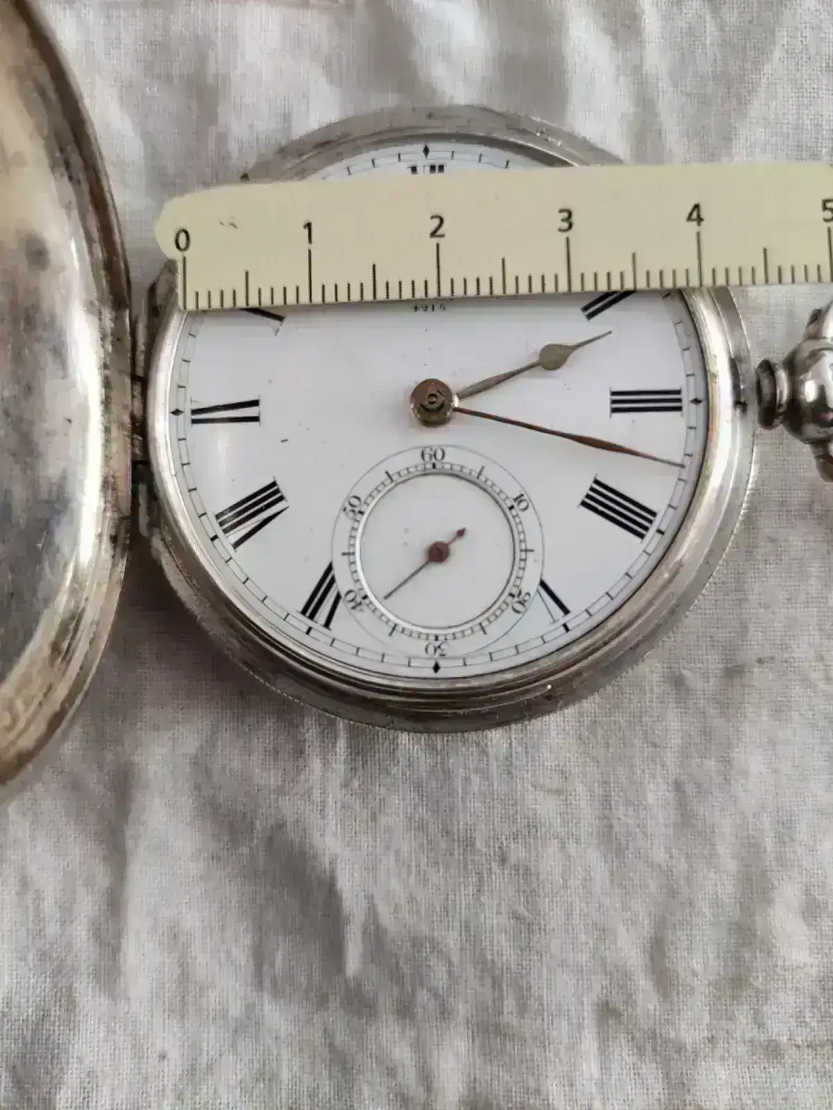 reloj sin cristal.webp