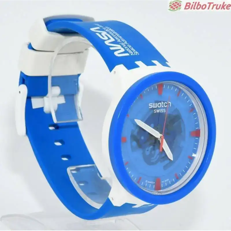 reloj-swatch-nasa-jumpsuit-space-collection.webp