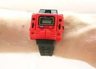reloj+transformers+rojo.webp