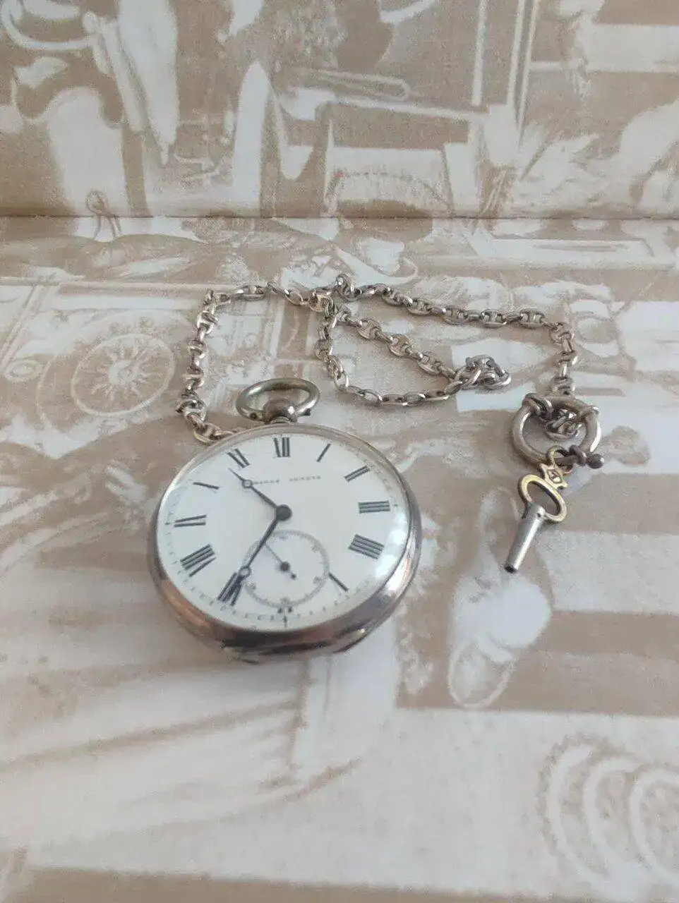 RELOJ7.webp