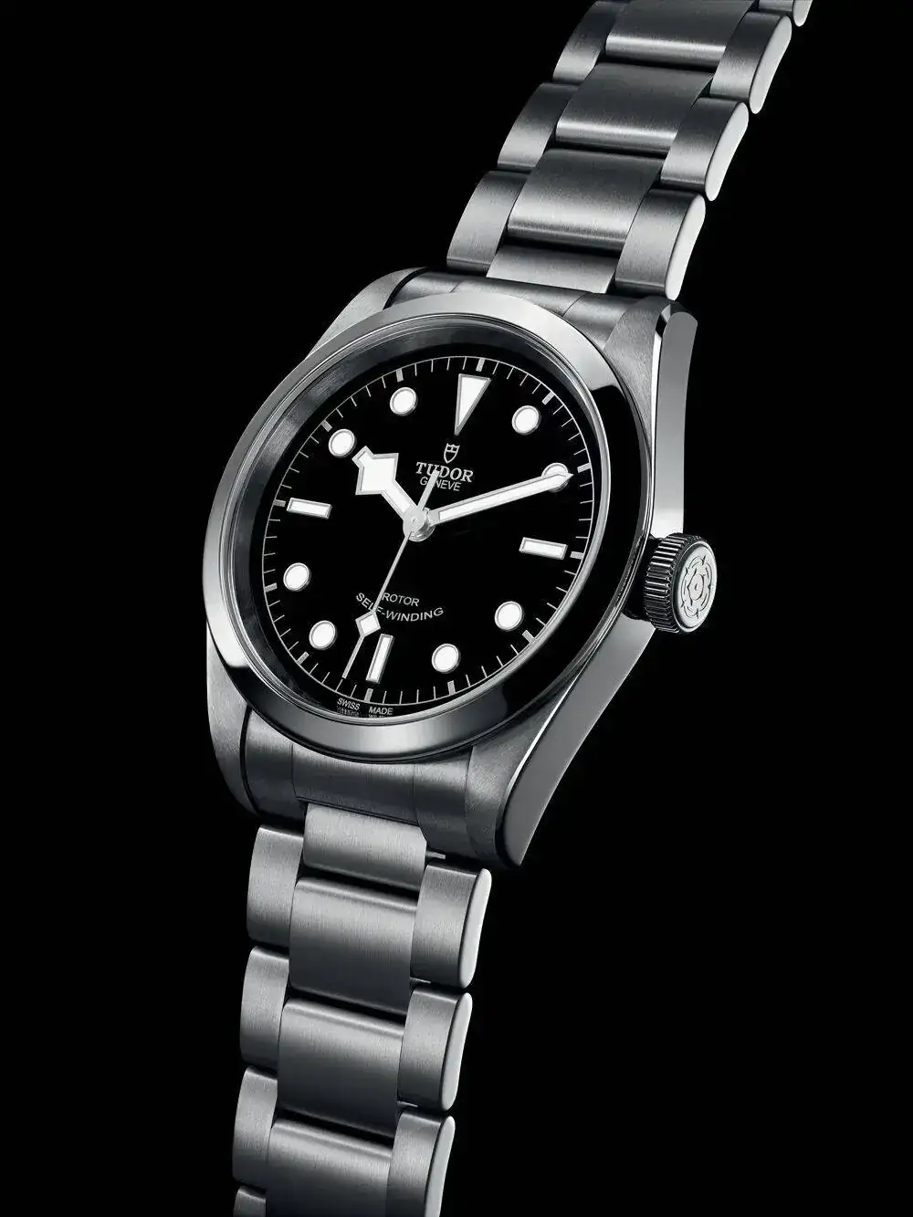 reloj_tudor_heritage-black-bay-41-brazalete-acero-1.webp