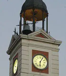 relojpuertadelsol.webp