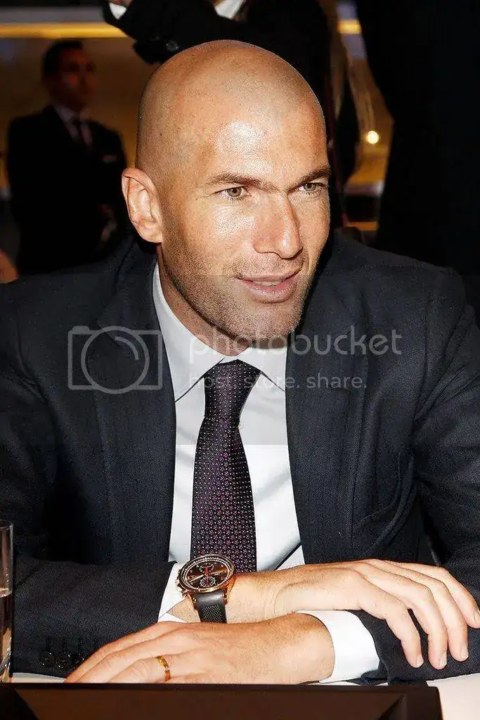 renador_real_madrid_792924492_800x1200_zpst96vyqaz.webp