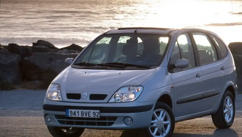 Renault-Scenic_2001_Minivens_1631123347_2.webp