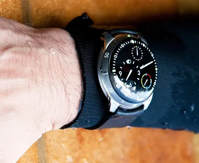 Ressence-Type-5-6.webp