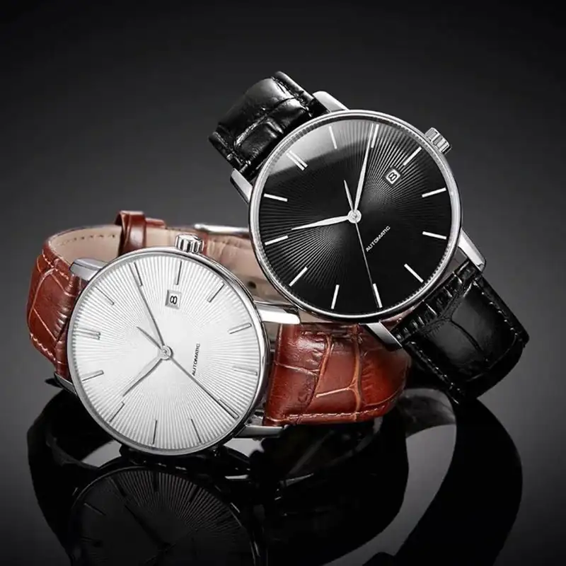 rface_automatic_blanco_correa_cuero_marron_02_ad_l.webp