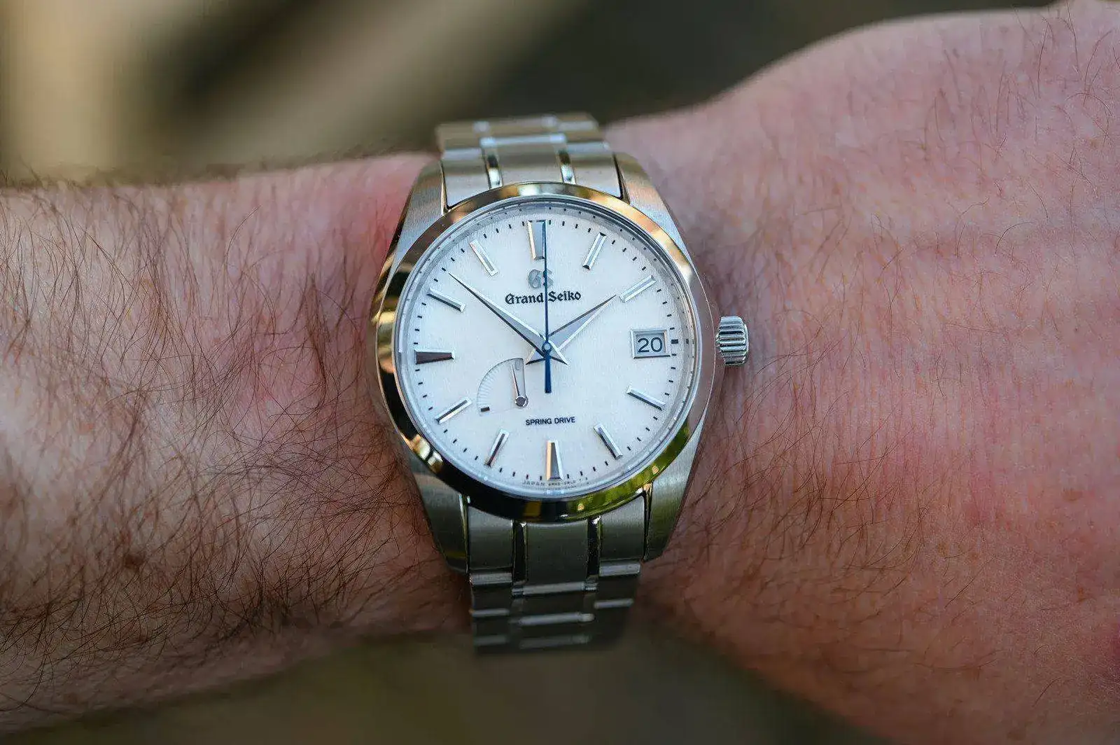 ring-Drive-Snowflake-titanium-SBGA211-Review-16jpg.webp