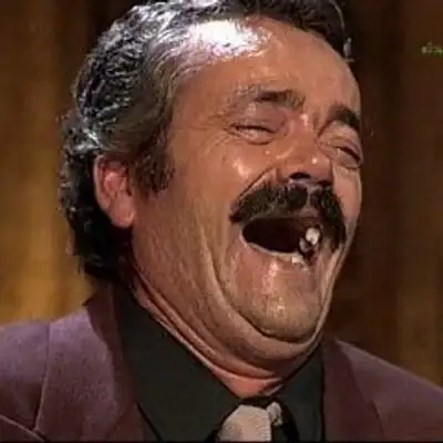 Risitas-y-los-sacos-de-cemento-entrevista_400x400.webp