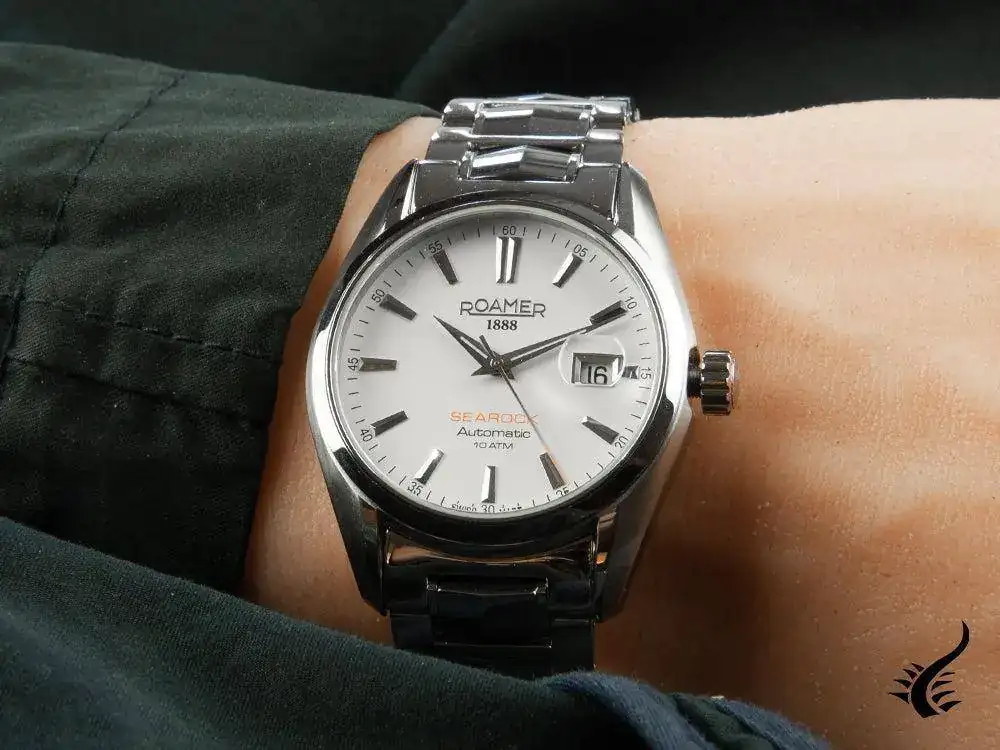Roamer-Searock-Automatic-Watch-ETA-2824-2-42-mm-White-210633-41-25-20-06_1200x.webp