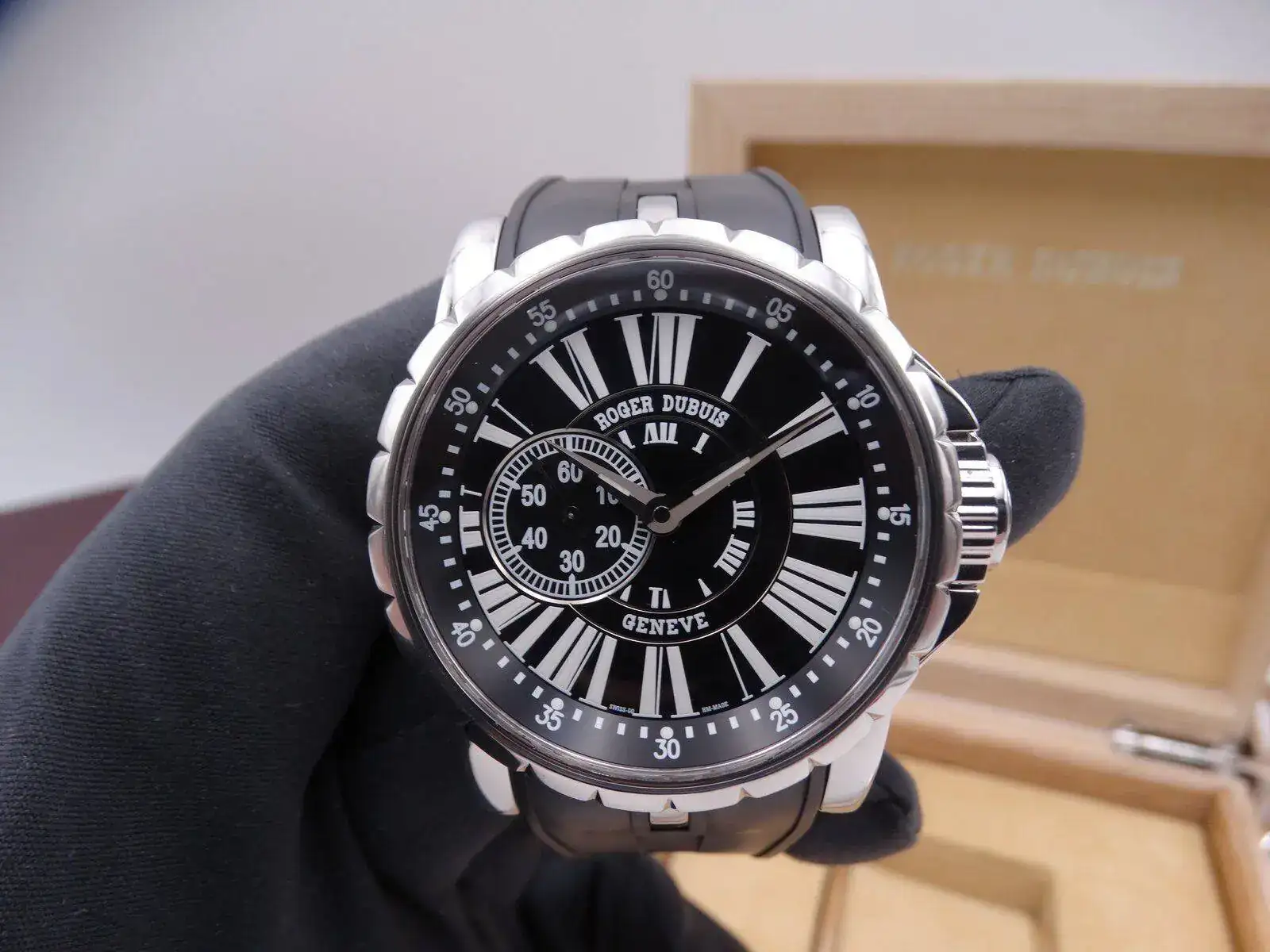 Roger Dubuis Excalibur 01039.webp