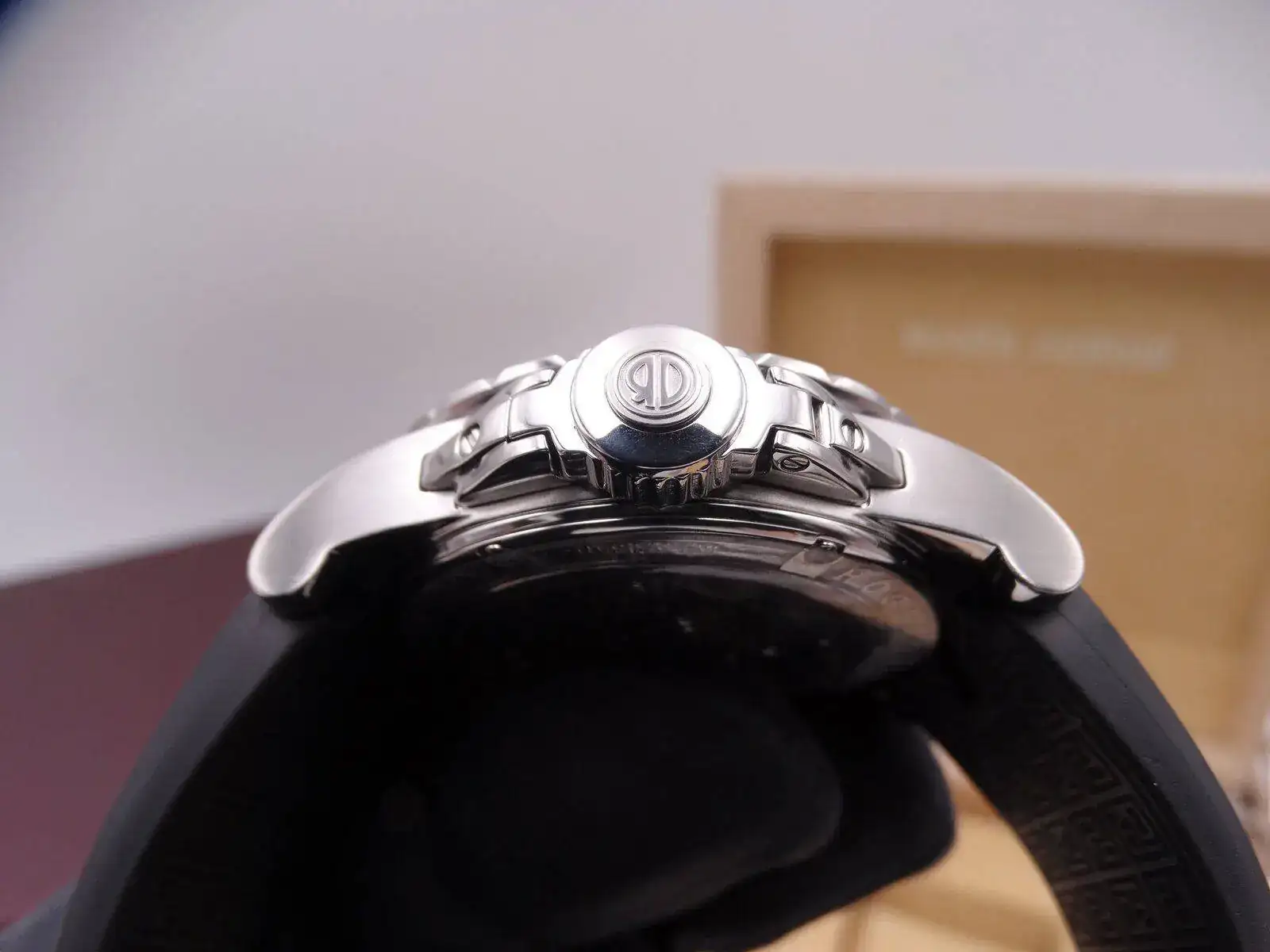 Roger Dubuis Excalibur 01041.webp